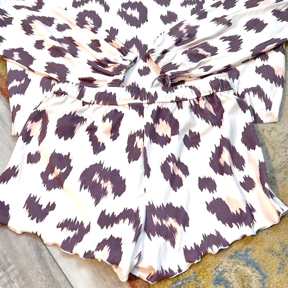 2 Pcs-Sinfully Soft Loungewear!You Won’t Want to Take It Off!Plenty of Stretch!